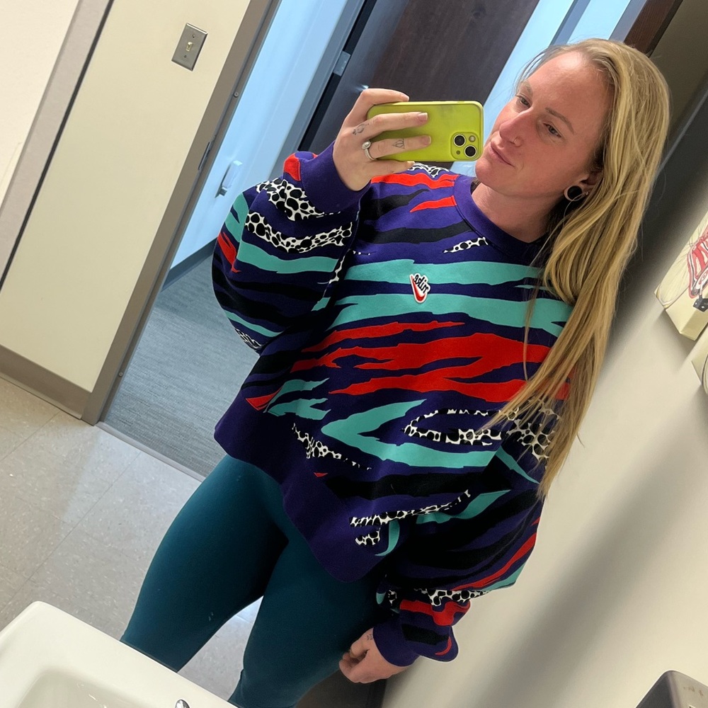 BNWT Nike Retro Crop hoodie